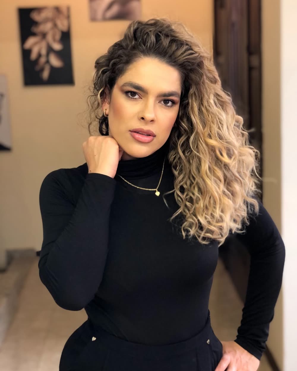 Sara Dimas