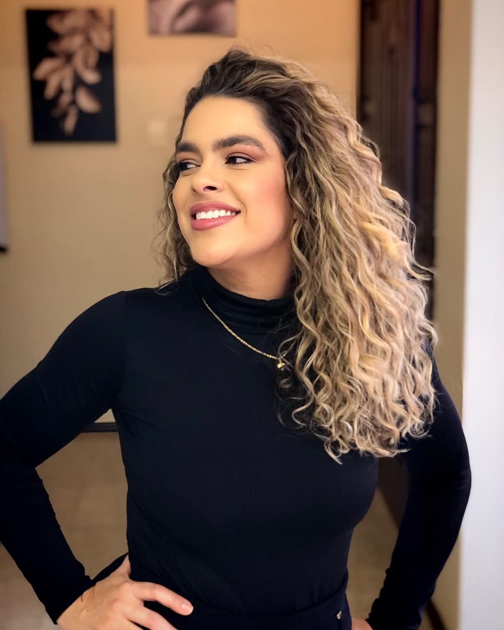 Sara Dimas